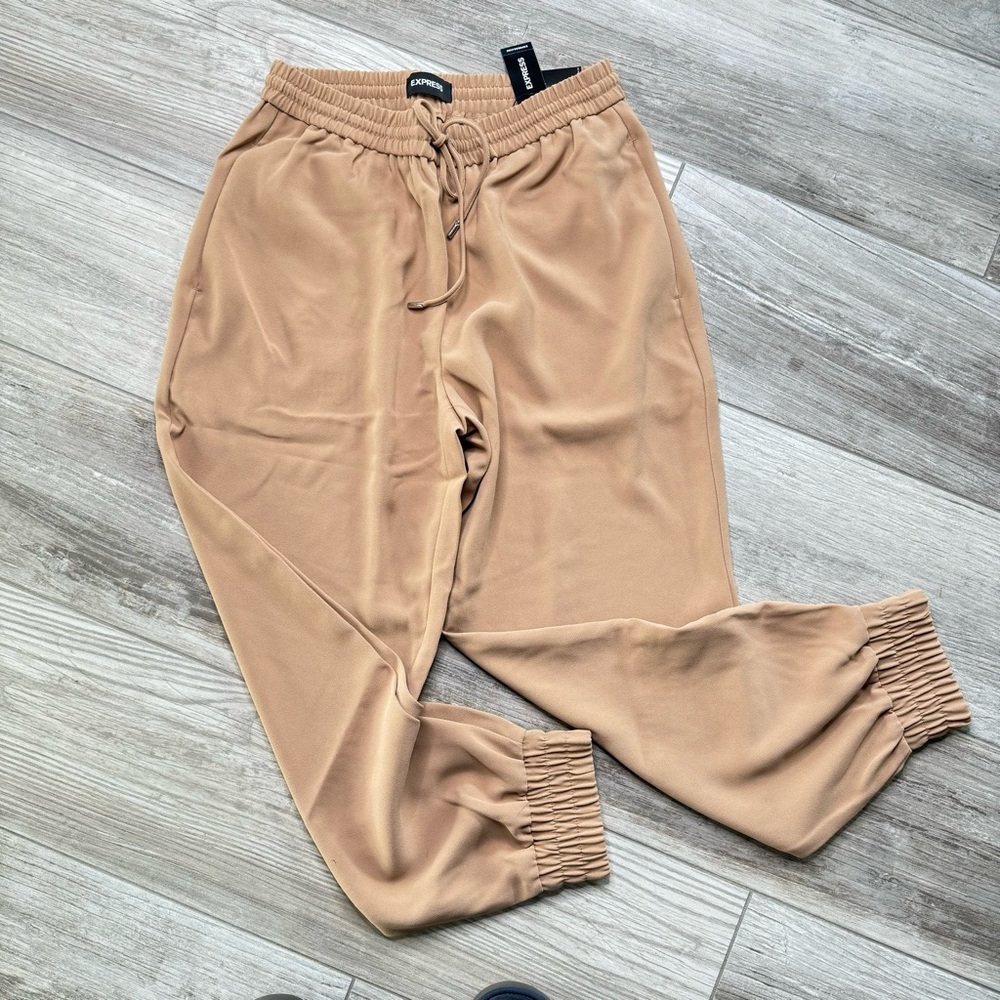EXPRESS Tan Ankle High Rise Joggers Size Small